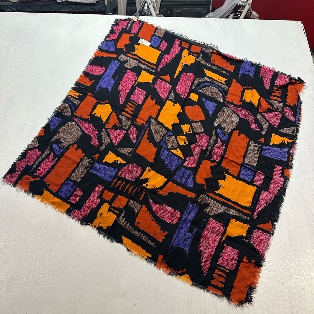 Vintage Ray Strauss Rayon Fabric Panel 28 X 28 Abstract Print USA Remnant - Picture 4 of 9